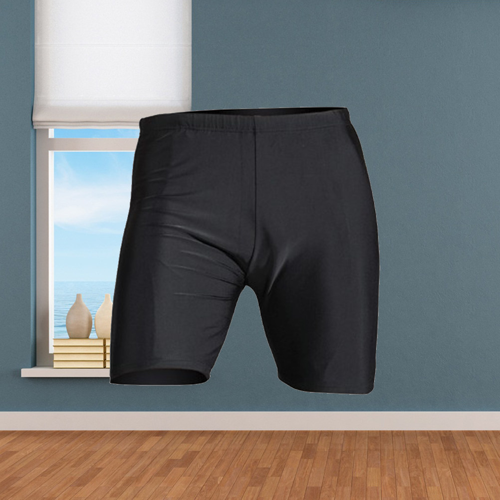 メンズ用、黒色のナイロン製コンプレッション水着ショーツ。体に - Compression Shorts Athletes のレビューと価格